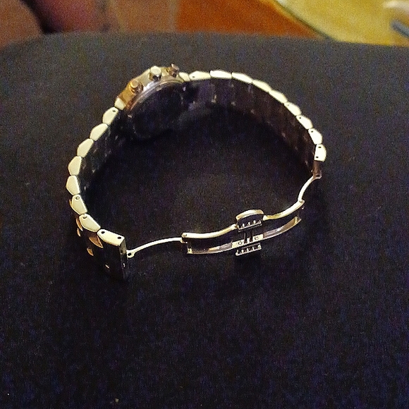 Accutron Chronograph Unisex Silver & Gold with 26 Diamonds - Picture 3 of 5